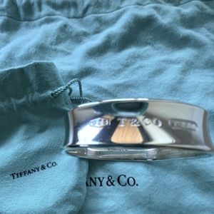 RARE AUTHENTIC Tiffany and Co. 1837 Silver cushion bangle